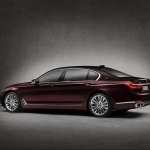 BMW_M760Li_Excellence_2016_oficialni_prvni_04_800_600