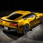 2015-Chevrolet-Corvette-Z06-rear-top-view