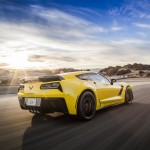 2016-Chevrolet-Corvette-Z06-Z07-rear-three-quarter-in-motion-03