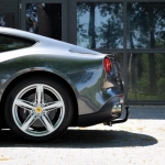 Ferrari_F12_Berlinetta_s_kouli_01_800_600