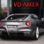 Ferrari_F12_Berlinetta_s_kouli_09_800_600