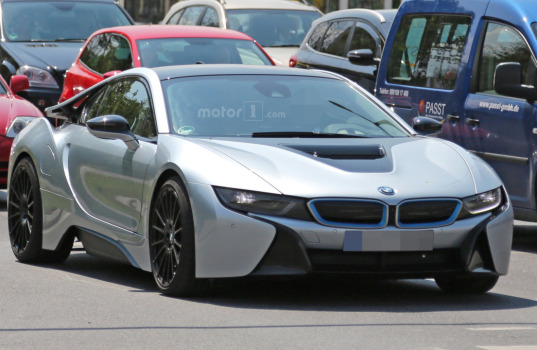 bmw-i8-performance-variant-spy-shots1 (6)