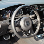 volkswagen golf R variant interior (3)