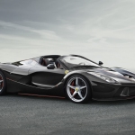 Ferrari_LaFerrari_Spider_prvni_01_800_600