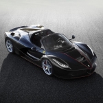 Ferrari_LaFerrari_Spider_prvni_02_800_600