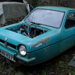 reliant-robin-graveyard-abandoned-wales-2