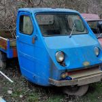 reliant-robin-graveyard-abandoned-wales-5