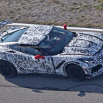 2018-chevy-corvette-zr1-spy-photo (1)