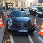 porsche_odpaleny_kufr_policie_pariz_800_600