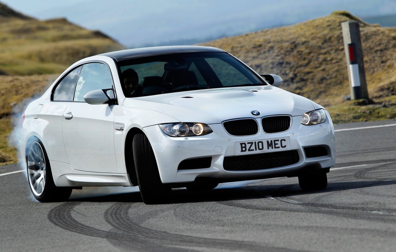 BMW-M3-E92-LCI-Competition-Paket-white-UK-13