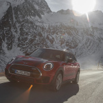 P90244819_highRes_mini-john-cooper-wor