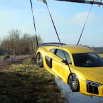 audi-r8-crashed-in-river (2)