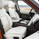 land-rover-discovery-5-interior-12