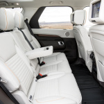 land-rover-discovery-5-interior-13