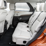 land-rover-discovery-5-interior-15