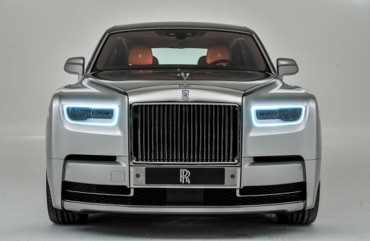 2018-rolls-royce-phantom-nova-generace-1