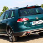 volkswagen-golf-alltrack-exterior-17