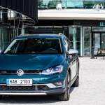 volkswagen-golf-alltrack-exterior-3