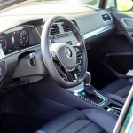 volkswagen-golf-alltrack-interior-2