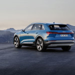 audi_etron_42_5ba08f2932609