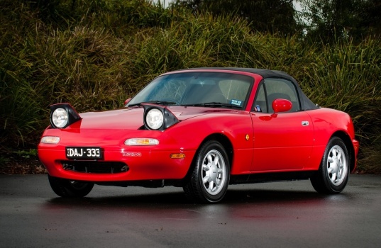 mazda-mx-5-rossa-tre-quarti