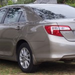 2013_toyota_camry_asv50r_altise_sedan_2015-10-18_02