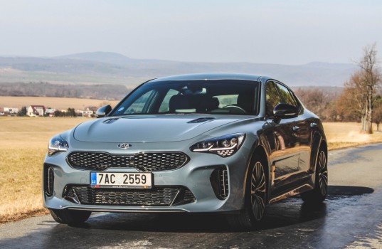 kia-stinger-exterior-2