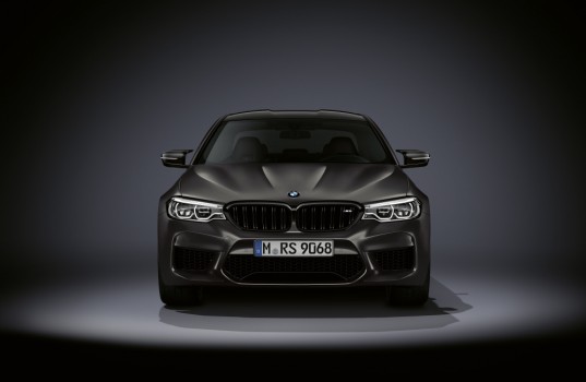 p90346571_highres_the-new-bmw-m5-editi