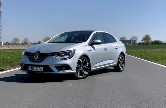 renault-megane-grandcoupe-32