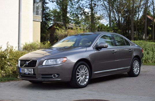 volvo-s80-2