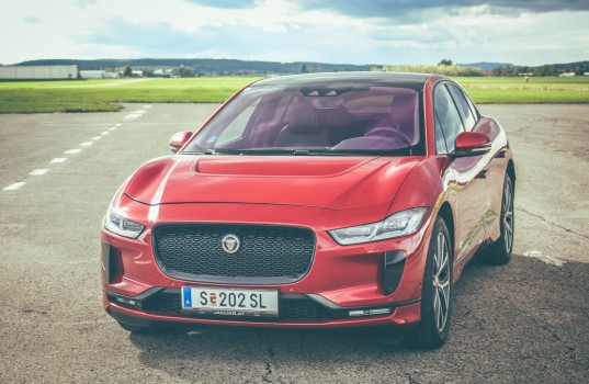 jaguar-i-pace-3