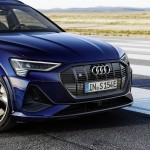 2021-elektromobil-audi_e-tron_s-9