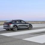 2021-elektromobil-audi_e-tron_s_sportback-2-1