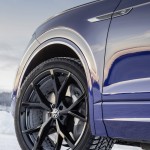 2020-volkswagen-touareg-r-plug-in-hybrid-14