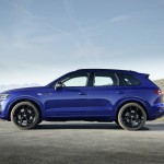 2020-volkswagen-touareg-r-plug-in-hybrid-5