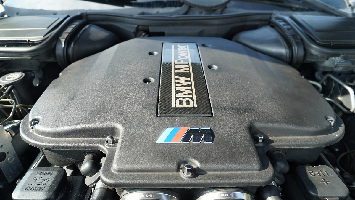 bmw-m5-e39-1