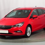 opel-astra-sport-tourer-2