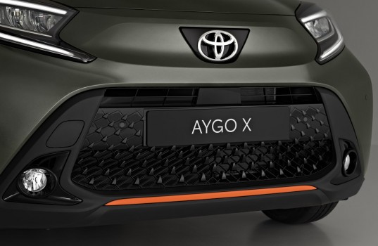 2021-toyota_aygo_x-8