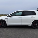 vw-golf-gti-2023-30