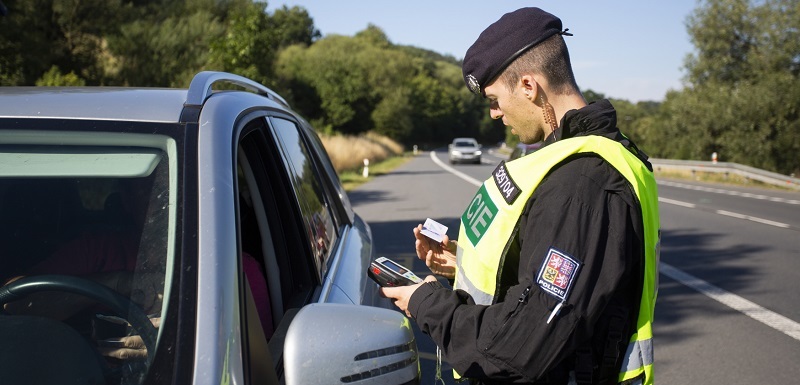 dopravní policie, policista, namátková kontrola, řidičský průkaz, řidič