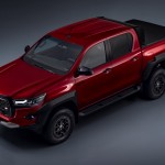 2023-hiluxgrsportmainshots4