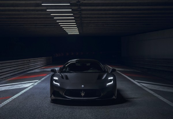 maserati-mc20-notte-2