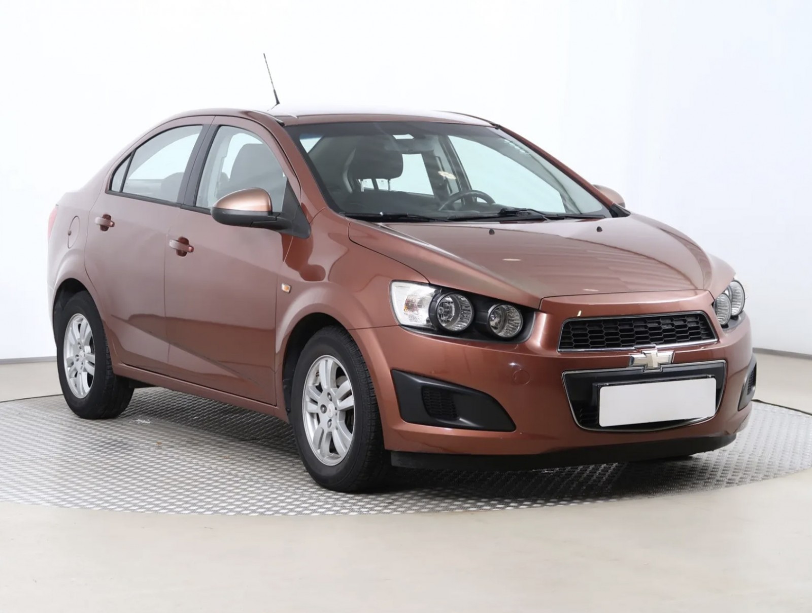 chevrolet-aveo-4