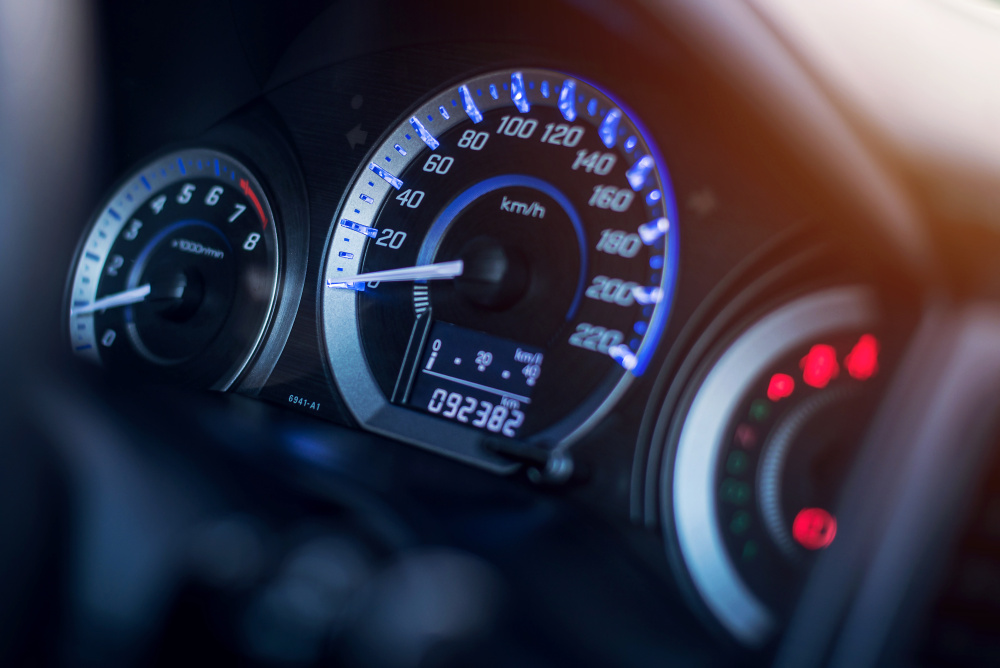 Closeup,Dashboard,Of,Mileage,Car