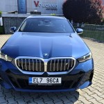 bmw-i5-touring-1