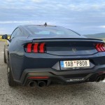 ford-mustang-dark-horse-17