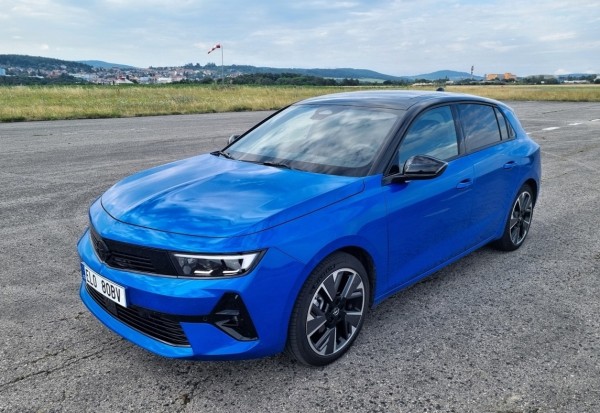 opel-astra-2024-3