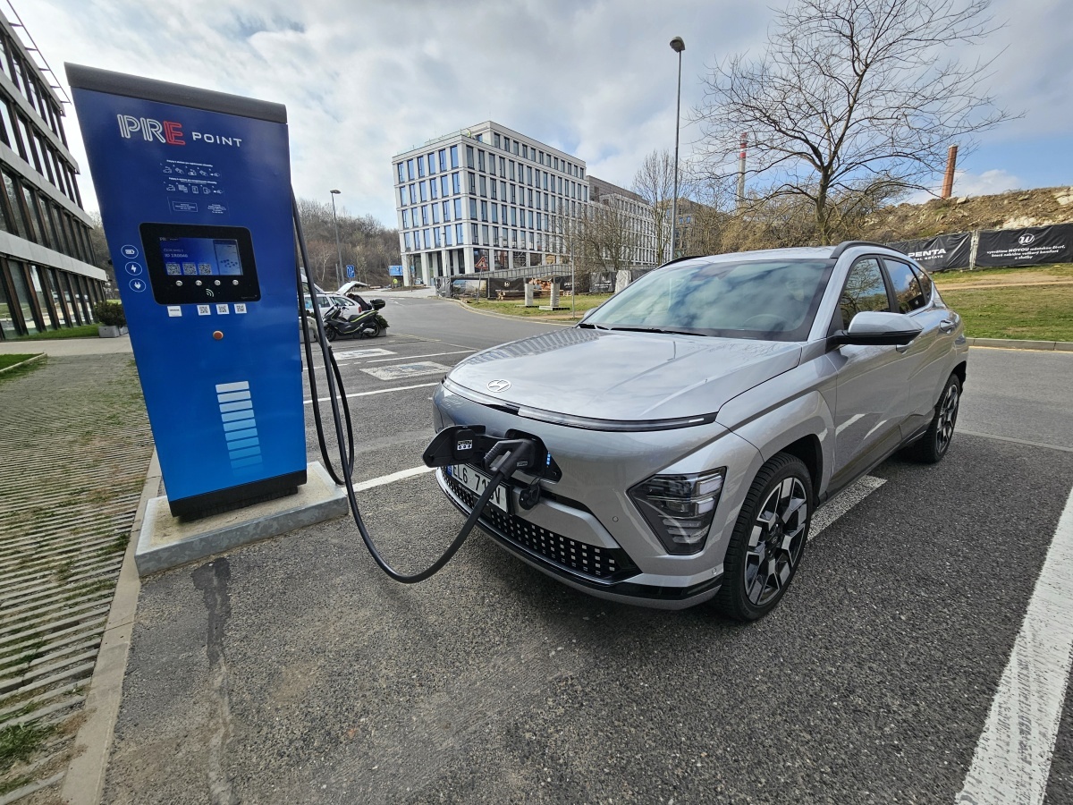 hyundai-kona-electric-2024-10