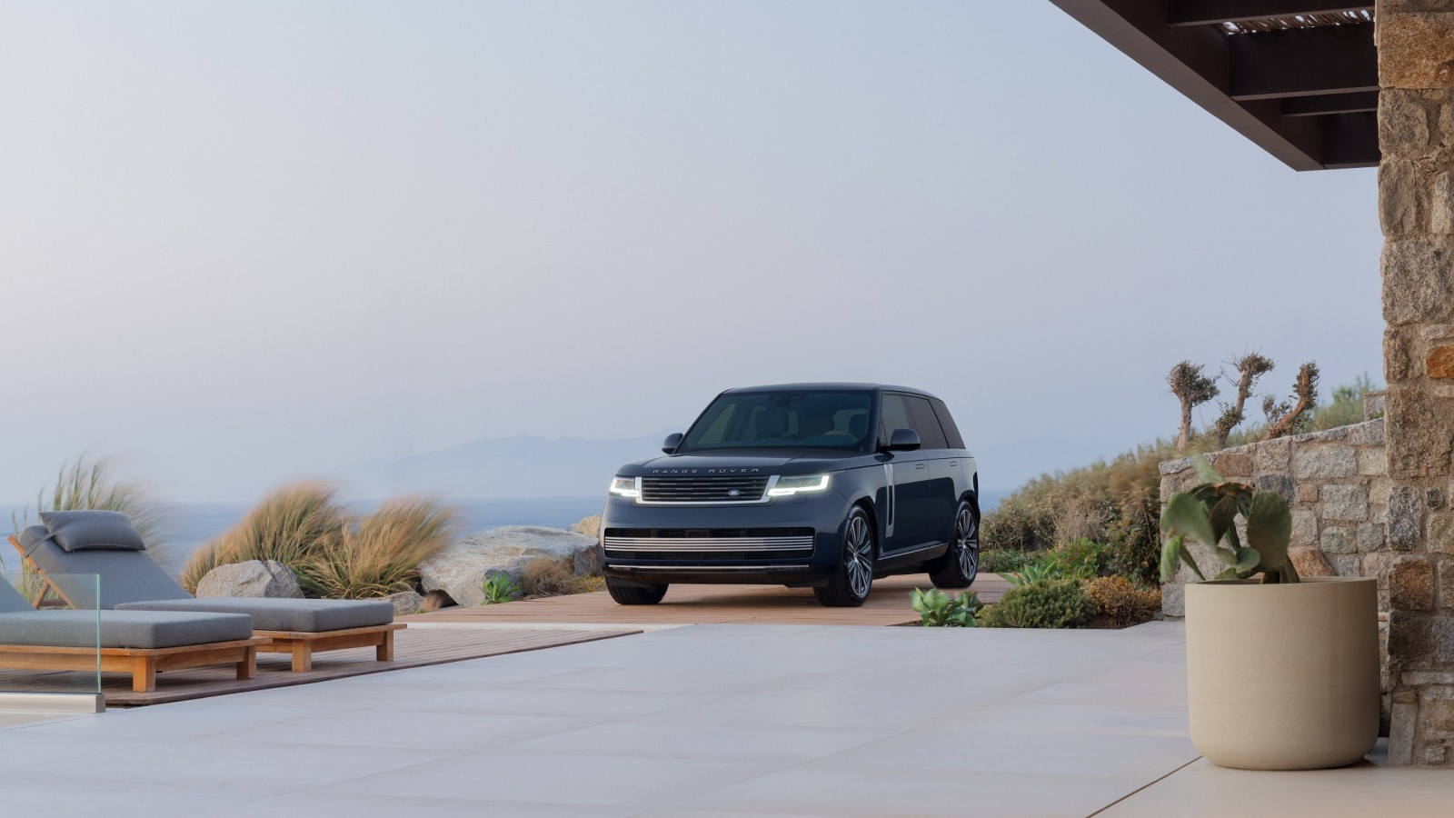 range-rover-sv-riviera_front-34