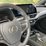 lexus-ux-2024-6